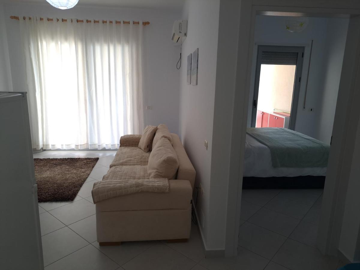 Aura Lägenhet Vlorë Exteriör bild